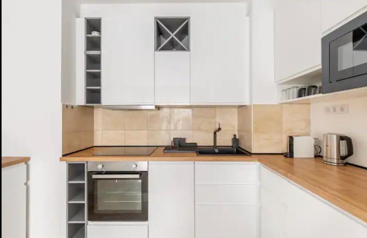 Kazinczy Street Apartment - City Center - Free Parking - Self Chkn — Photos 3
